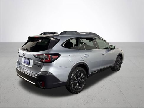 Used 2020 Subaru Outback Onyx Edition XT AWD/4WD image 6