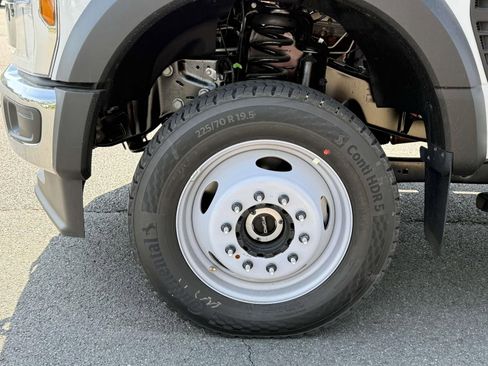 New 2025 Ford F550 4x4 SuperCab Super Duty image 7