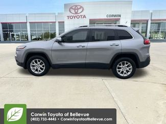 Used 2016 Jeep Cherokee Latitude w/ Cold Weather Group video 2