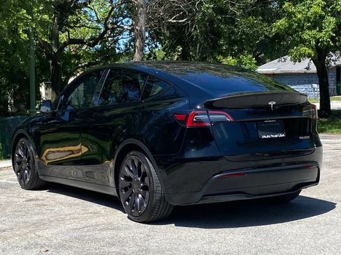 Used 2022 Tesla Model Y Performance AWD/4WD image 7
