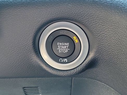 New 2025 Chrysler Voyager LX FWD image 11