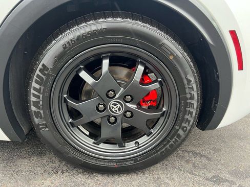 Used 2024 Toyota Prius LE image 27