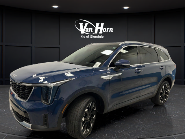 Used 2025 Kia Sorento EX w/ Panoramic Sunroof Package AWD/4WD image 3