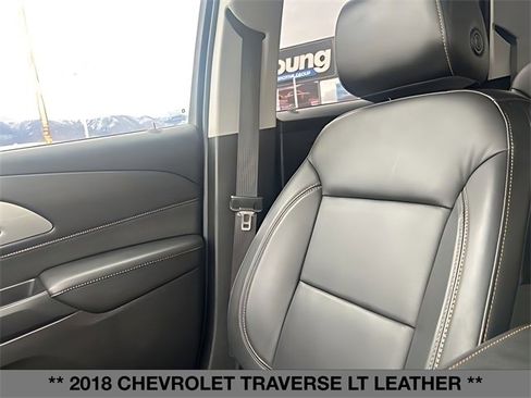 Used 2018 Chevrolet Traverse LT w/ LPO, Black Accent Package image 37