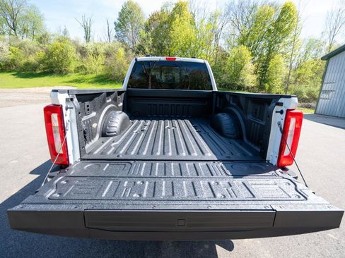 Used 2024 Ford F250 XLT AWD/4WD image 34
