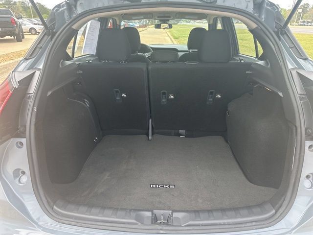 Used 2024 Nissan Kicks SR FWD image 10