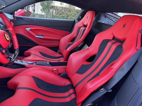 Used 2022 Ferrari F8 Tributo image 16