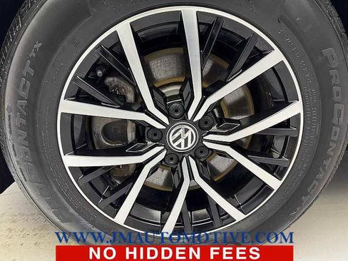 Used 2021 Volkswagen Tiguan SEL image 9