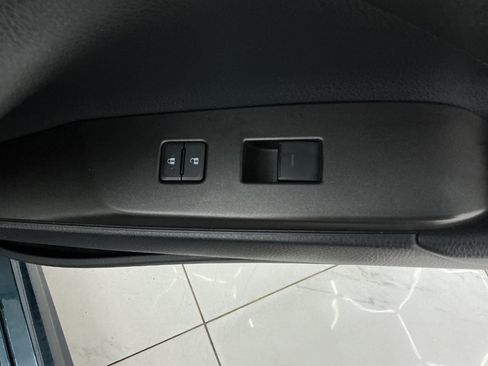 Used 2021 Toyota Camry SE FWD image 38