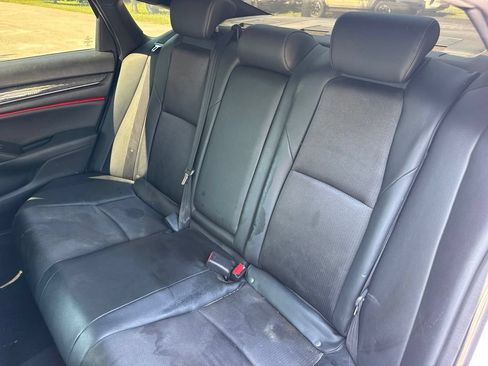 Used 2019 Honda Accord Sport image 11