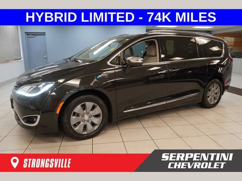 Used 2018 Chrysler Pacifica Limited w/ Advanced Safetytec Group FWD image 1