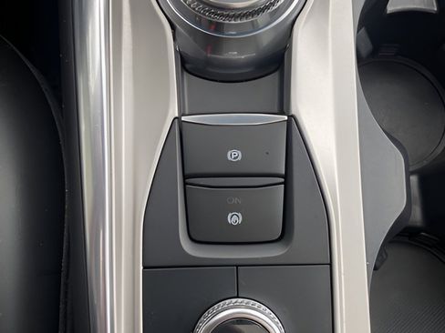 Certified 2023 Ford Explorer XLT w/ Equipment Group 202A image 28