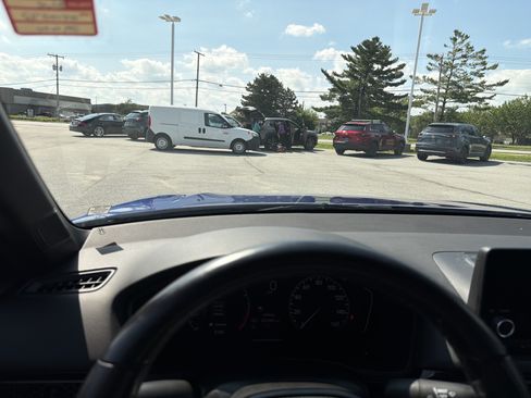 Used 2022 Honda Civic Sport image 32