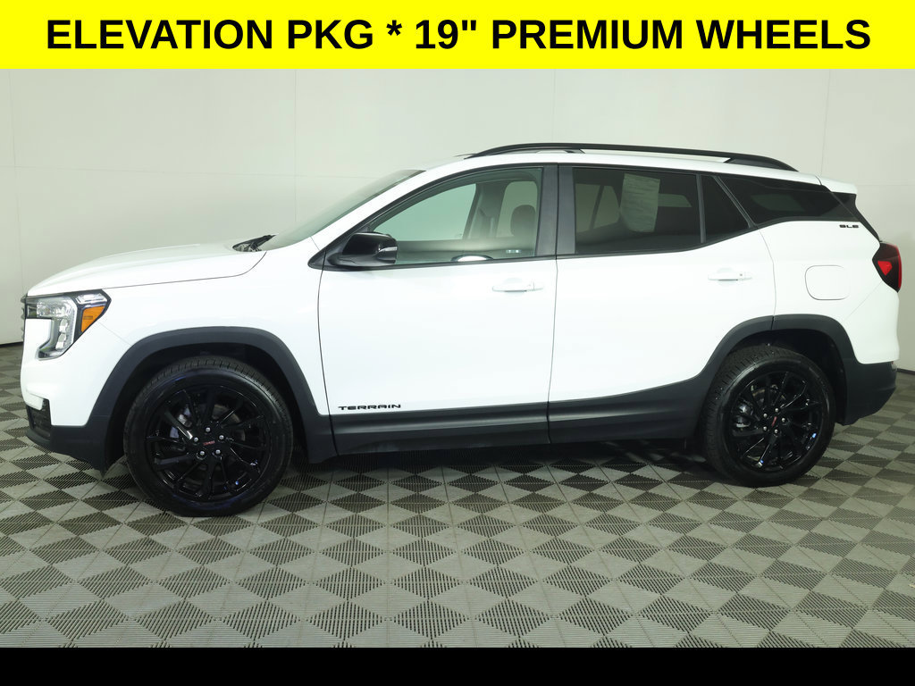 Used 2023 GMC Terrain SLE w/ Driver Convenience Package AWD/4WD image 5