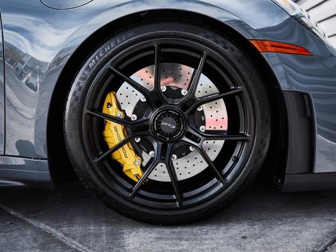 Used 2025 Porsche 911 GT3 RWD image 26