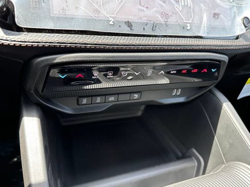 New 2026 Jeep Cherokee Limited AWD/4WD image 30