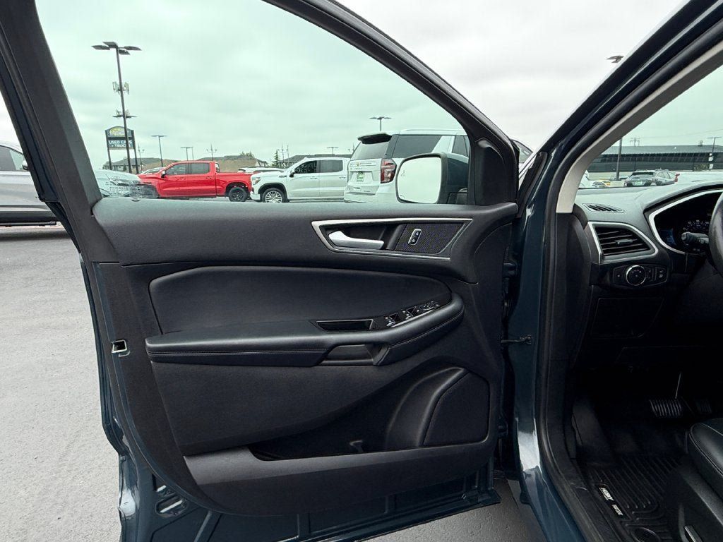 Used 2019 Ford Edge SEL w/ Equipment Group 201A AWD/4WD image 20