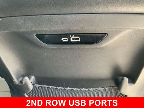 Used 2023 Chrysler Pacifica Touring-L FWD image 49