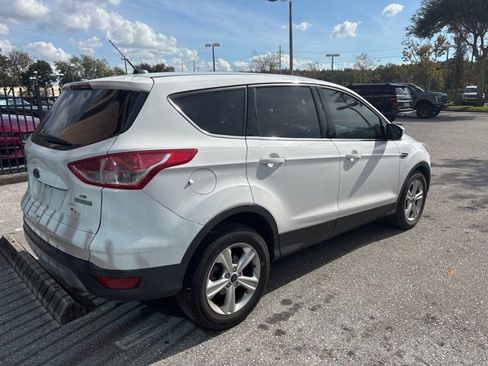 Used 2014 Ford Escape SE image 2