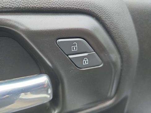 Used 2022 GMC Sierra 3500 Pro w/ Convenience Package image 12