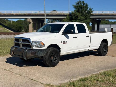 Used 2017 RAM 2500 Tradesman w/ Chrome Appearance Group RWD image 1