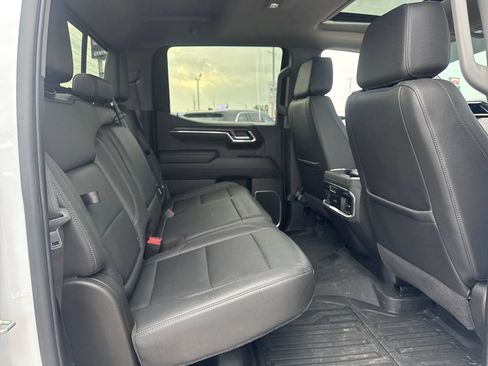 Used 2025 GMC Sierra 1500 SLT w/ SLT Premium Plus Package AWD/4WD image 14