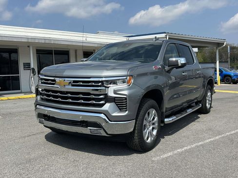 New 2026 Chevrolet Silverado 1500 LTZ w/ LTZ Premium Package AWD/4WD image 7