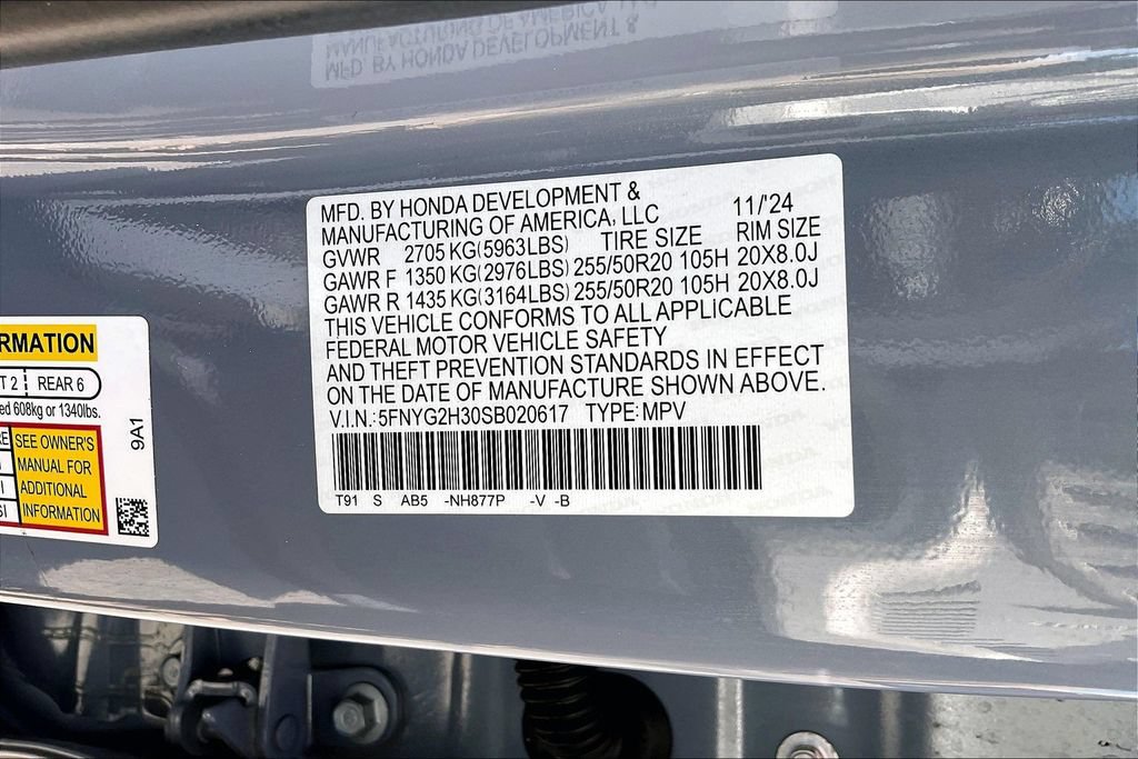 Certified 2025 Honda Pilot Sport image 18