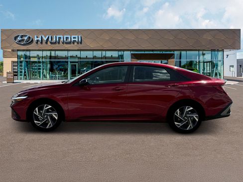 New 2025 Hyundai Elantra Sport FWD image 3