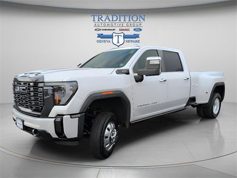 Used 2024 GMC Sierra 3500 Denali Ultimate image 1