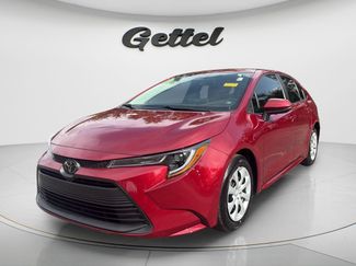Used 2024 Toyota Corolla LE FWD video 1