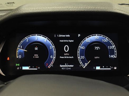 Used 2023 Jeep Grand Cherokee Limited w/ Luxury Tech Group II AWD/4WD image 21