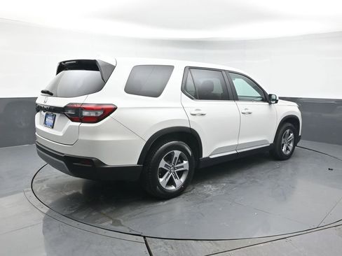 Certified 2023 Honda Pilot EX-L image 7