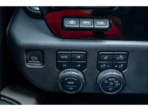 Used 2023 Chevrolet Silverado 1500 ZR2 w/ Technology Package image 26