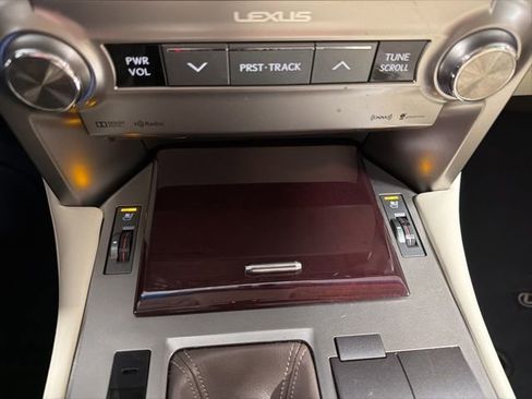 Used 2019 Lexus GX 460 Premium w/ Premium Package image 24