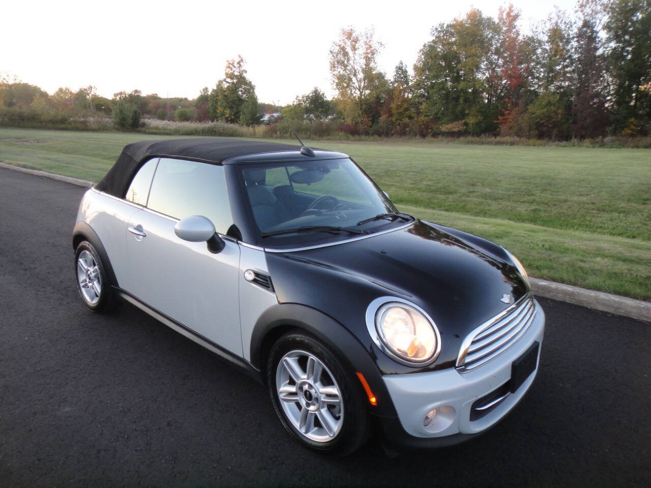 Used 2015 MINI Cooper Convertible FWD image 23