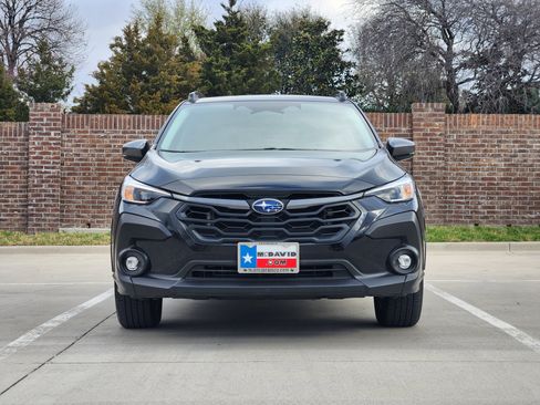 Used 2024 Subaru Crosstrek 2.0i Premium image 2
