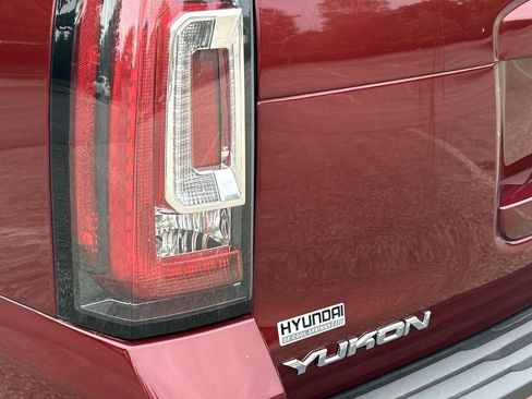 Used 2019 GMC Yukon SLT w/ Open Road Package RWD image 13