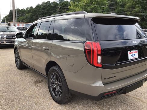 New 2027 Ford Expedition Platinum w/ Stealth Appearance Package AWD/4WD image 13