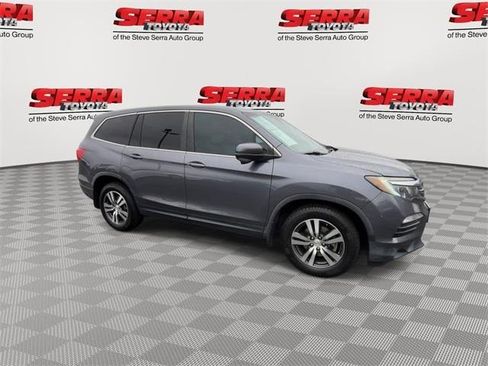 Used 2017 Honda Pilot EX image 3