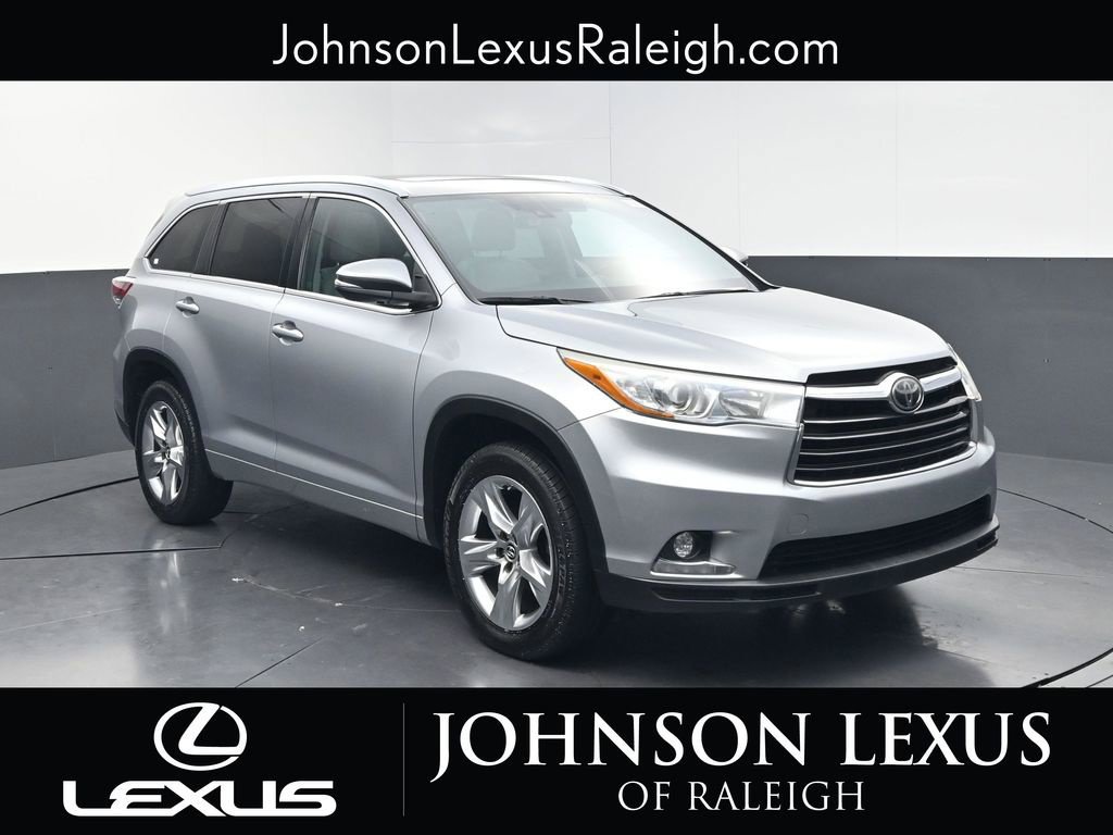 Used 2016 Toyota Highlander Limited Platinum FWD image 3