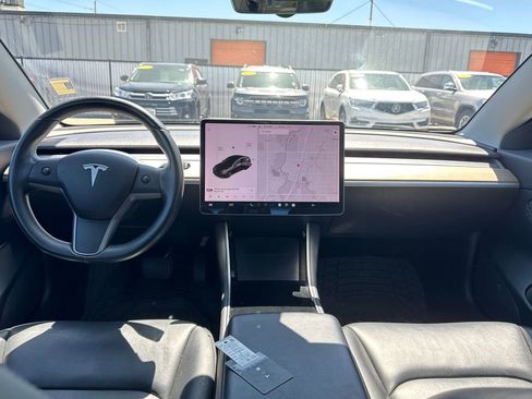 Used 2019 Tesla Model 3 RWD image 12