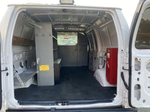 Used 2010 Ford E-250 and Econoline 250 image 24