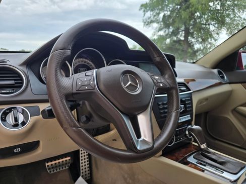 Used 2012 Mercedes-Benz C 250 Coupe image 26