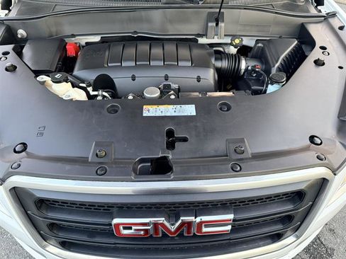 Used 2016 GMC Acadia SLE AWD/4WD image 40