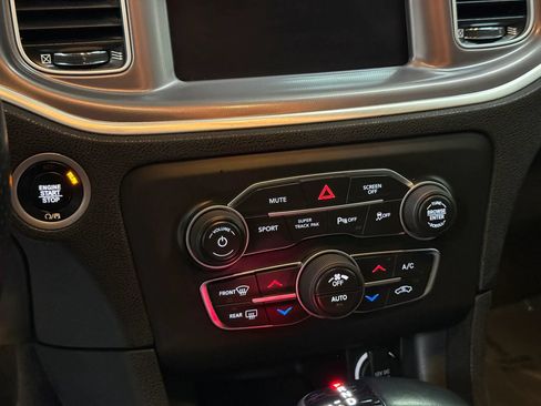 Used 2022 Dodge Charger GT RWD image 19