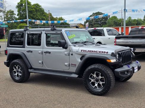 Used 2021 Jeep Wrangler Unlimited Rubicon AWD/4WD image 3
