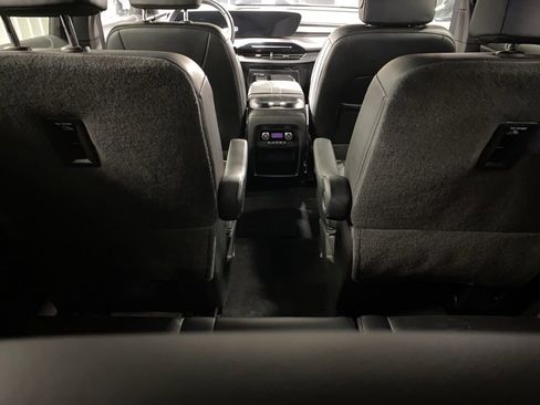 Certified 2025 Buick Enclave Sport Touring image 11