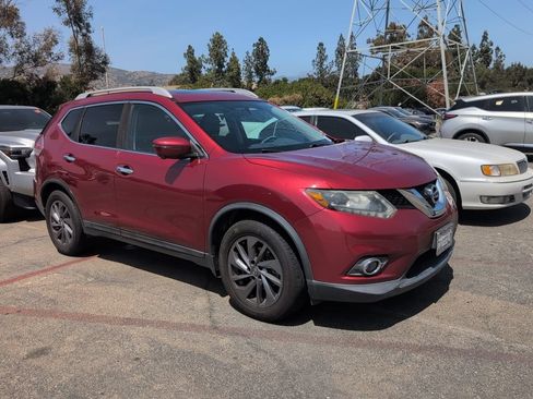 Used 2016 Nissan Rogue SL w/ SL Premium Package FWD image 3