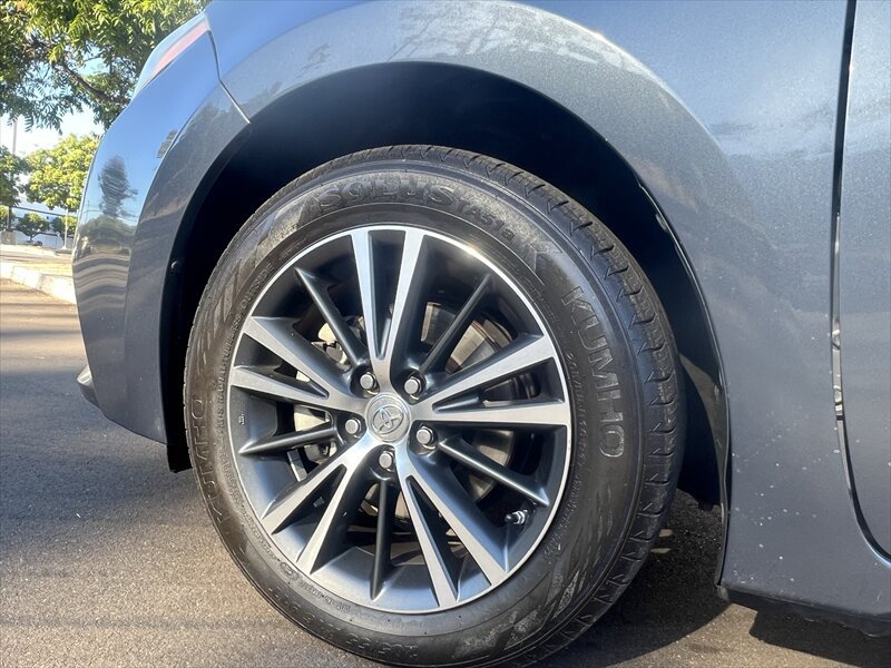 Used 2016 Toyota Corolla LE FWD image 6